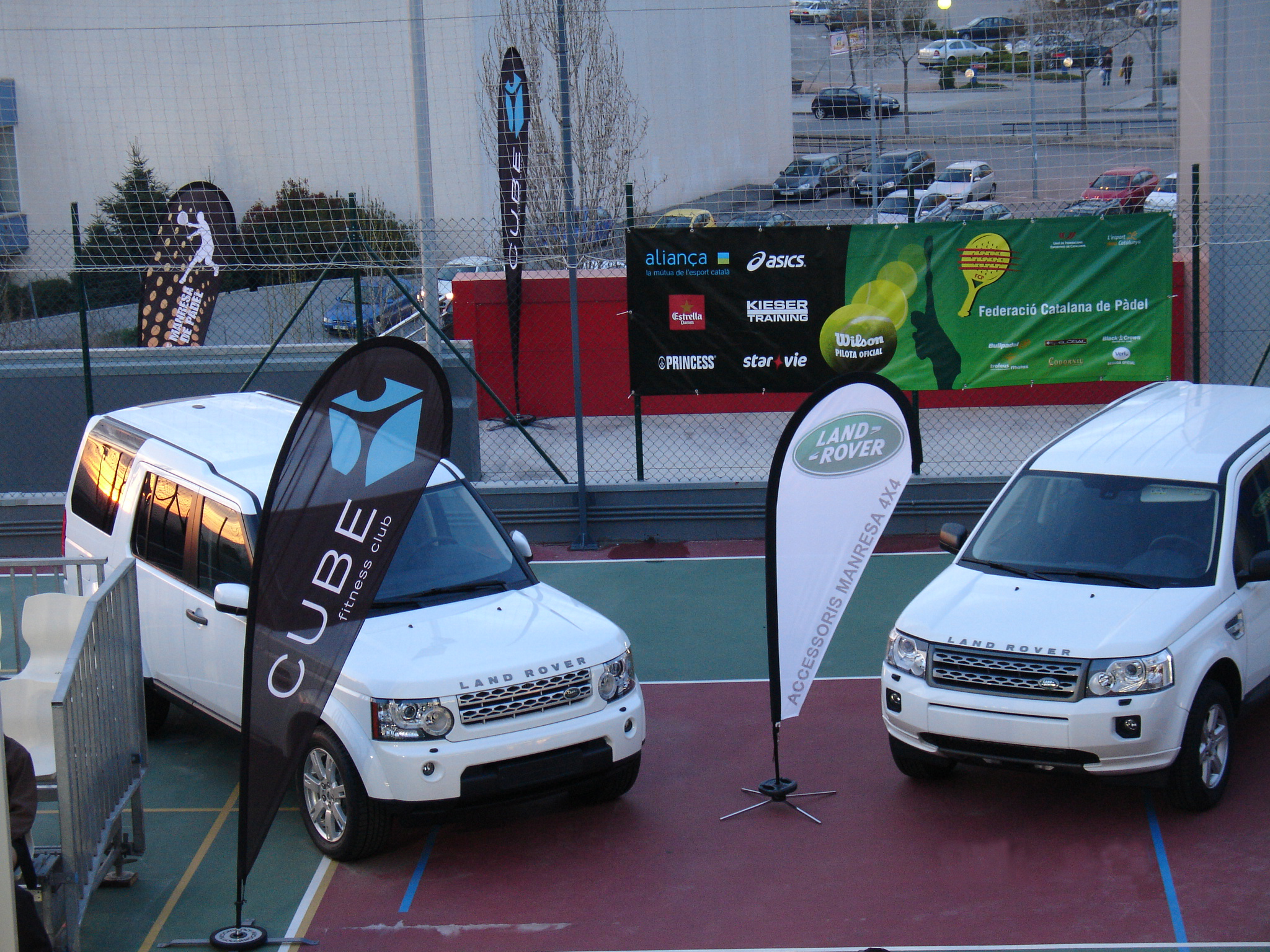 Fly Banner Drop Cube Fitness Padel